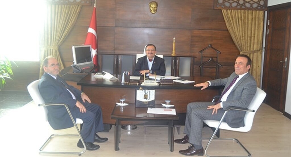 Başkan Genç İlkadım Kaymakamı Atalmaz’ı ziyaret etti