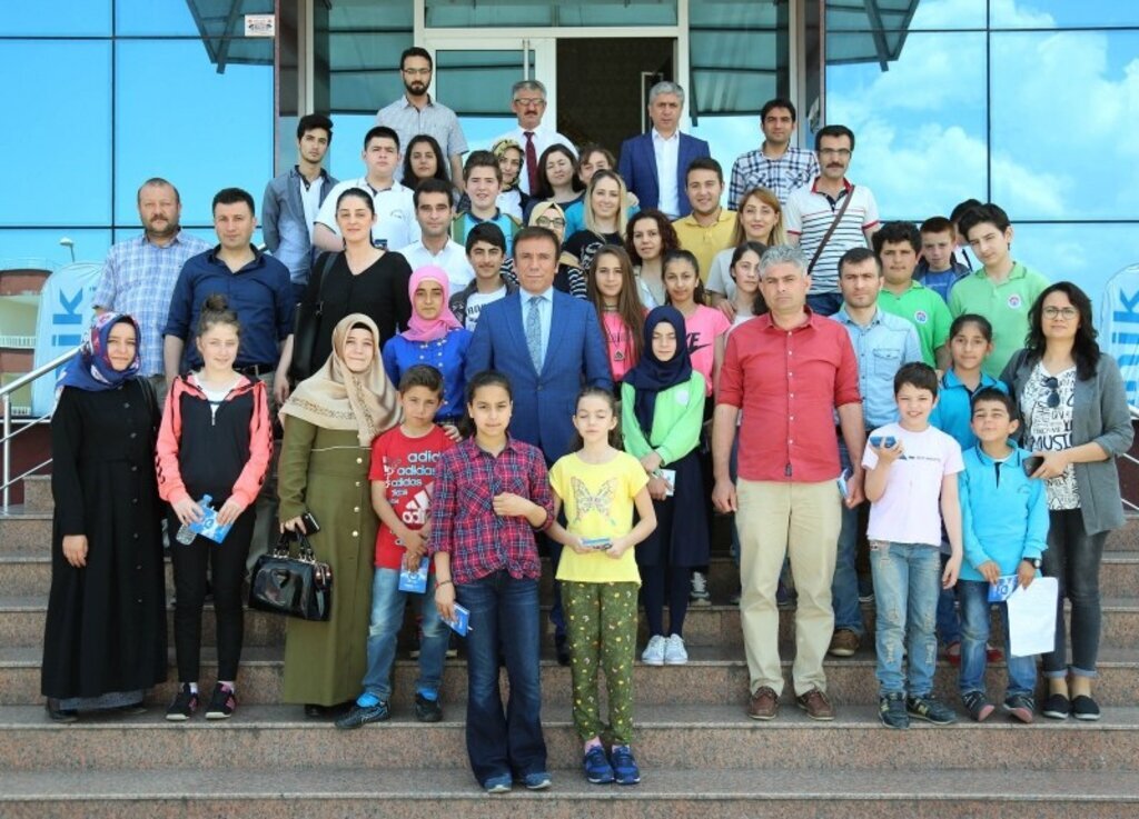 Başkan Genç, öğrencilerin hayallerini dinledi