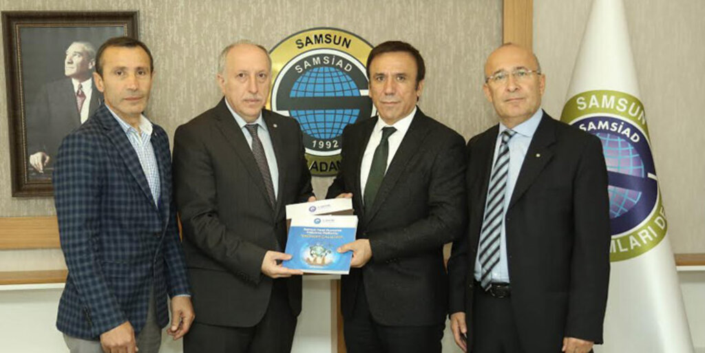 Başkan Genç'ten işadamlarına 'Ekonomi' kitabı