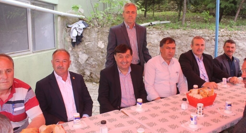 Başkan İkiz afat kurban programlarına katıldı