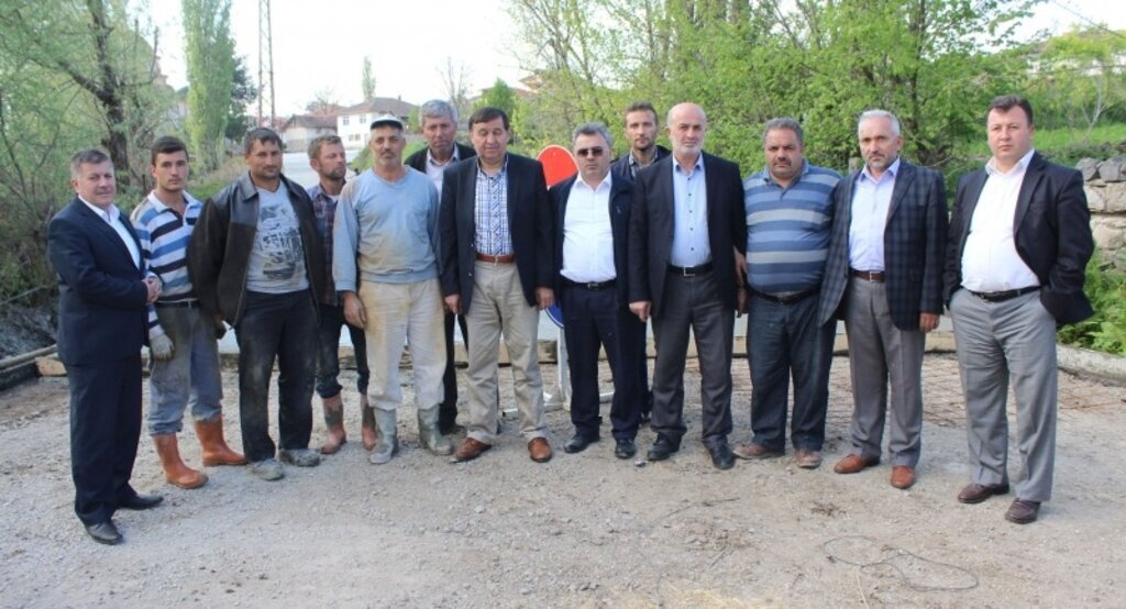 Başkan İkiz Celil ve Kamlık Mahallelerini ziyaret etti