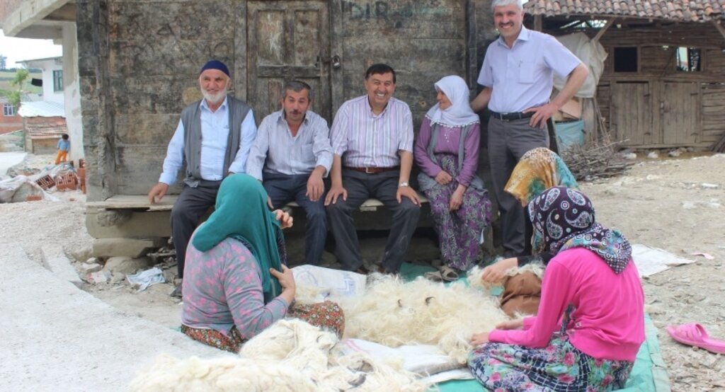 Başkan İkiz Hencinli mahallesini ziyaret etti
