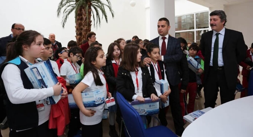 Başkan Osman Genç'in minik misafirleri