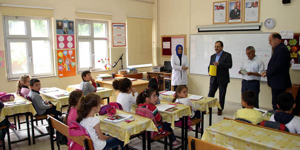 Başkan Şahin derste top kandil’i anlattı