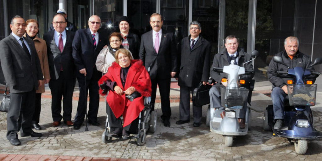 Başkan Şahin: Sevgi her engeli aşacak güçtür