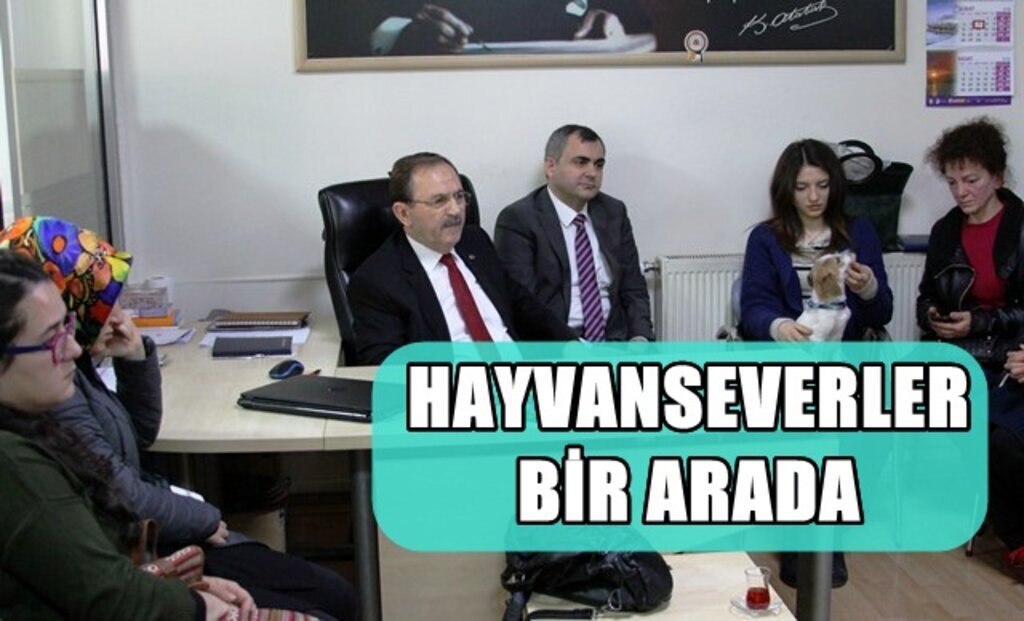 Başkan Şahin,Hayvanseverler ile Bir Araya Geldi