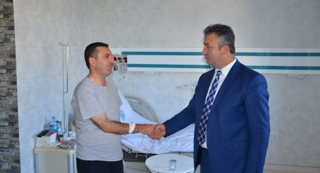 Başkan Sarıcaoğlu’na Hastane’de Ziyaret