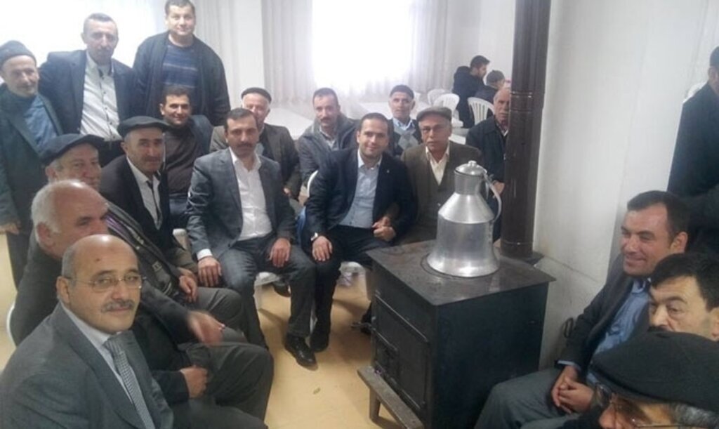 Başkan Sarıcaoğlu'ndan Çiçekyazı Mahallesine Ziyaret