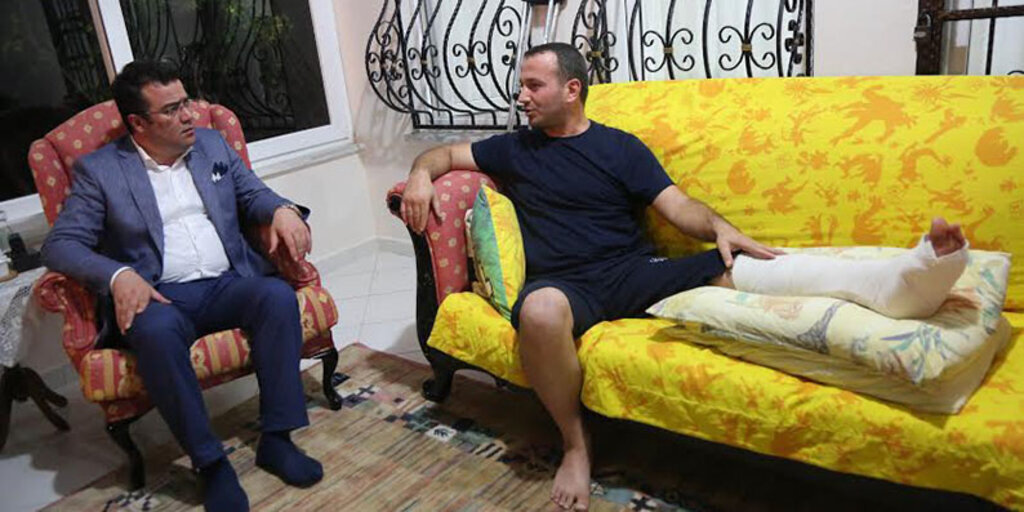 Başkan Taşçı Demokrasi Gazisini ziyaret etti