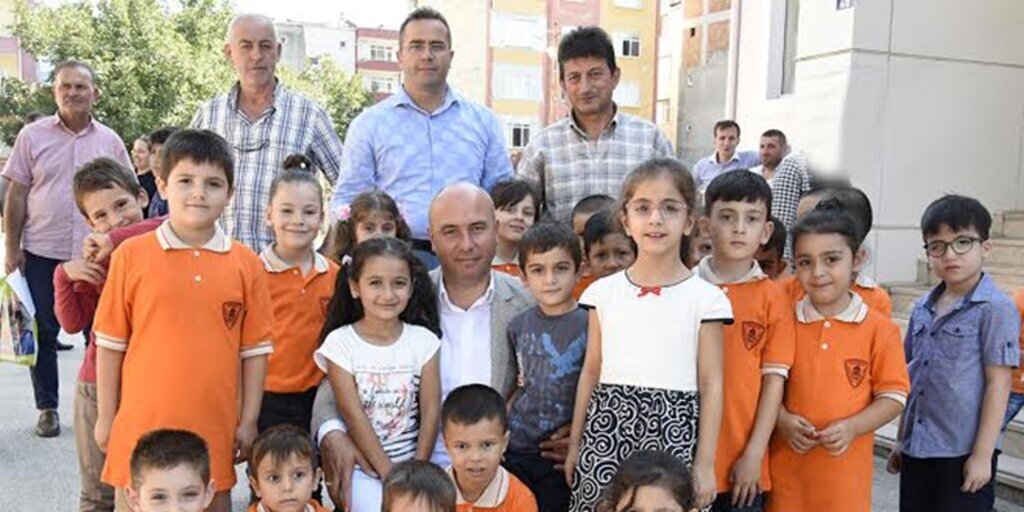 Başkan Togar Yeni eğitim öğretim yılı başlangıcında öğrencilerin heyecanını paylaştı