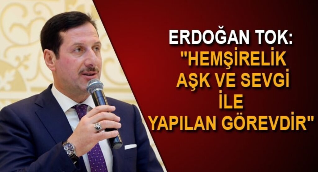 Başkan Tok ebe ve hemşirelere gül verdi