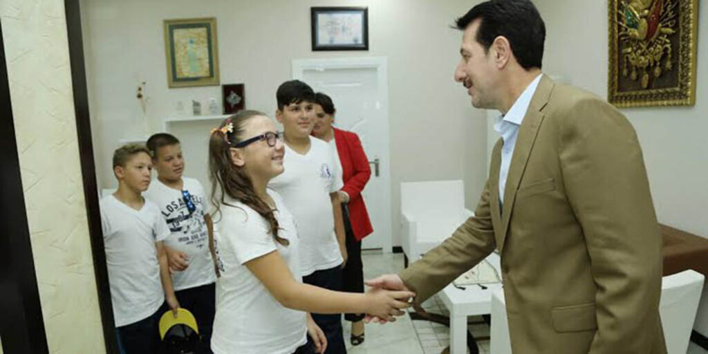 Başkan Tok Kıbrıslı çocukları ağırladı