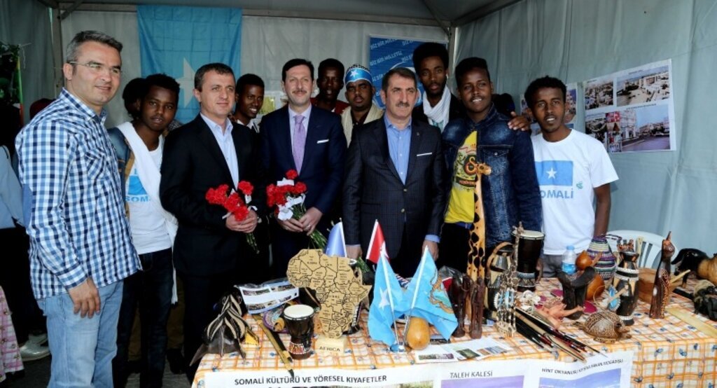 Başkan Tok ve Milletvekili Adayı Köktaş öğrenci buluşmasında