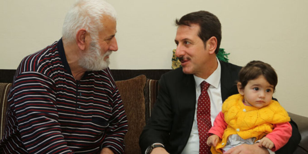 Başkan Tok'tan hastalara moral ziyareti