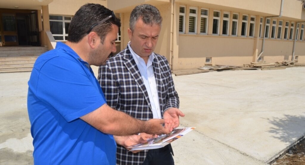 Başkan Topaloğlu Kent Meydanı Peyzaj Projesini yerinde inceledi