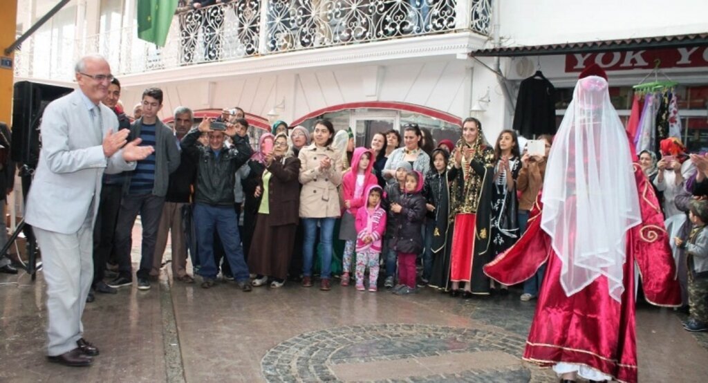 Başkan Yılmaz Çerkes oyunu oynadı