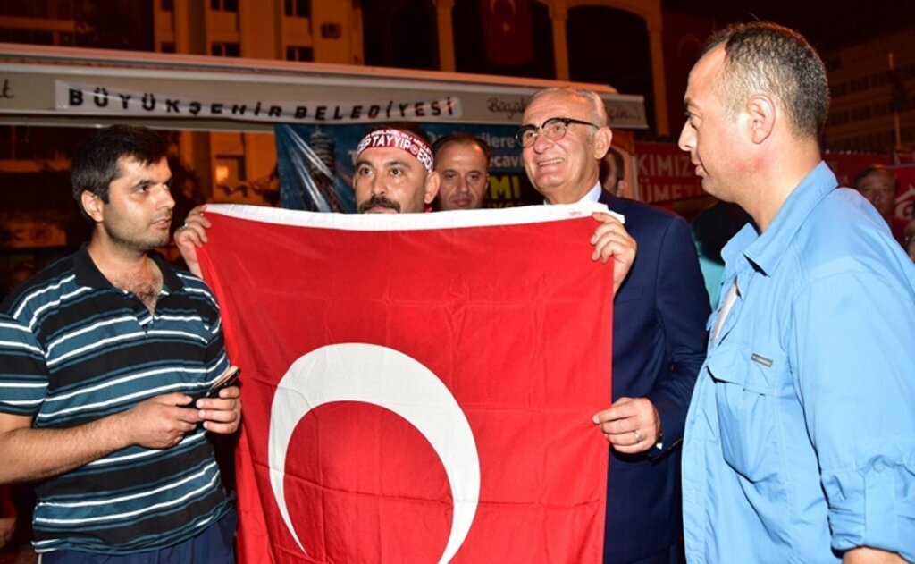 Başkan Yılmaz: FETÖ bütün dünya için bir tehlike