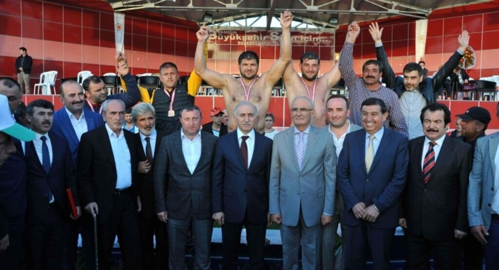 Başkan Yılmaz, geleneksel 19. Yağlı Güreş müsabakalarına katıldı