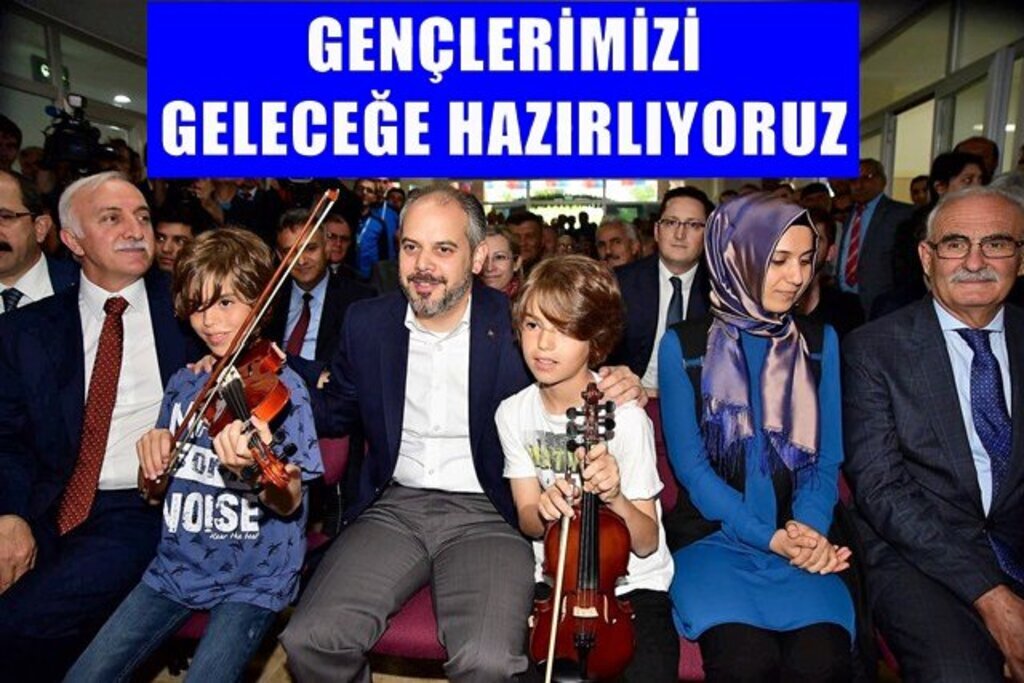 Başkan Yılmaz: Gençlerimizi Geleceğe Hazırlıyoruz
