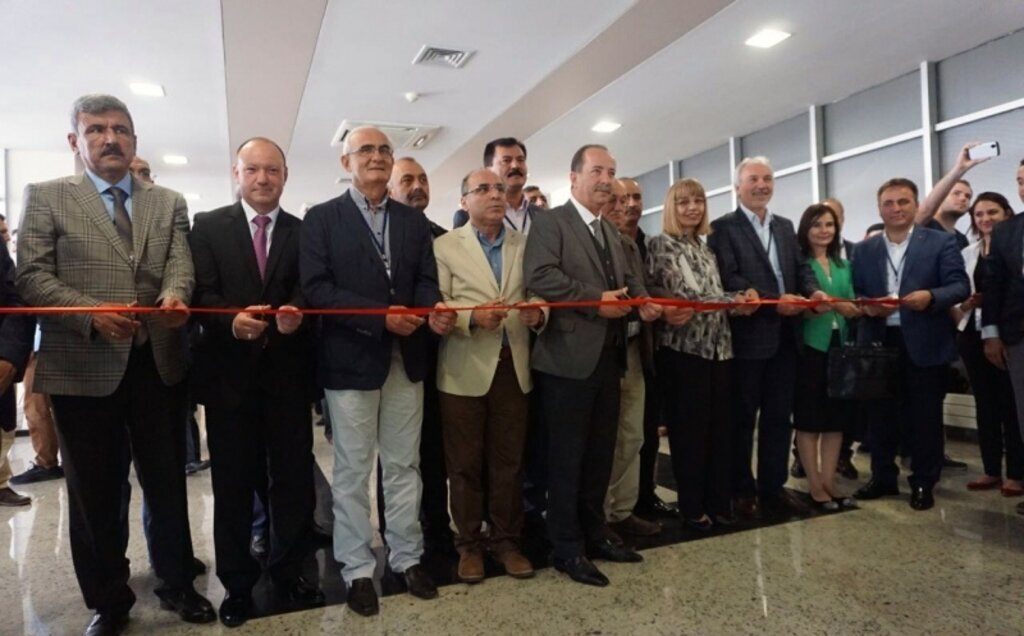 Başkan Yılmaz Traklar Sergisi'nin açılışına katıldı