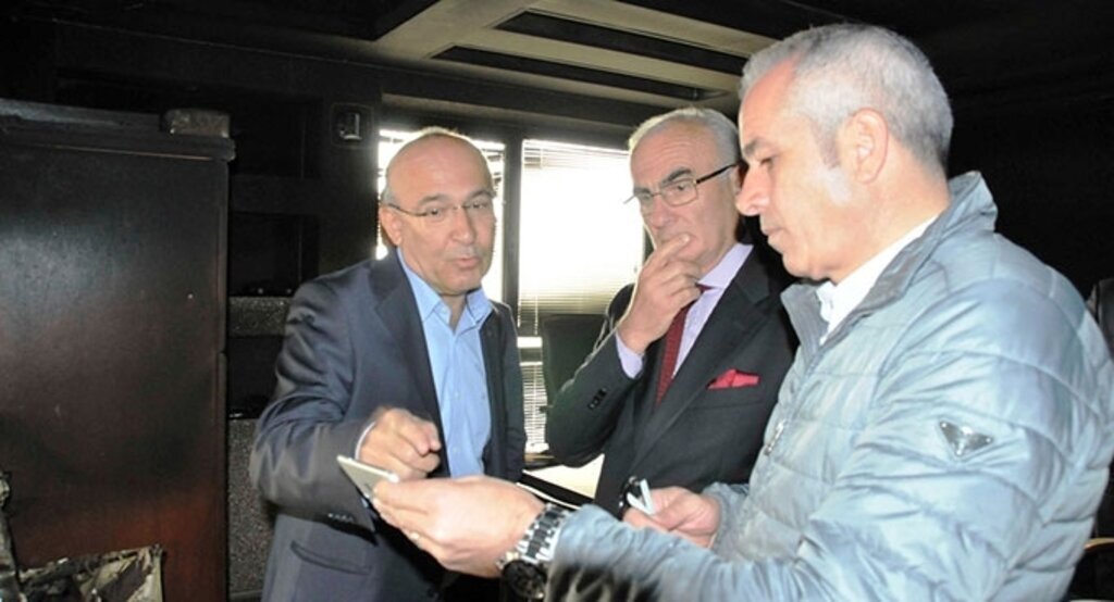 Başkan Yılmaz yangında hasar gören işyerini ziyaret etti