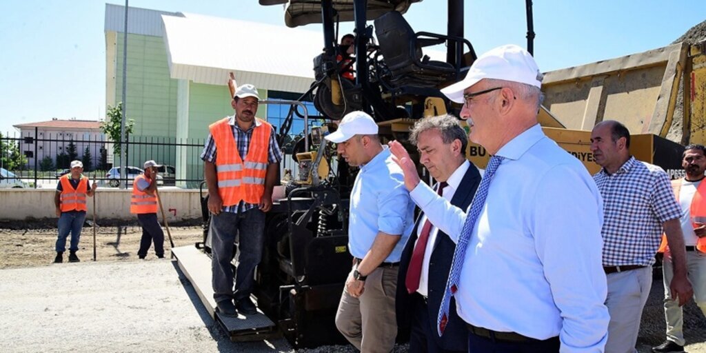 Başkan Yılmaz'dan spor tesislerine inceleme