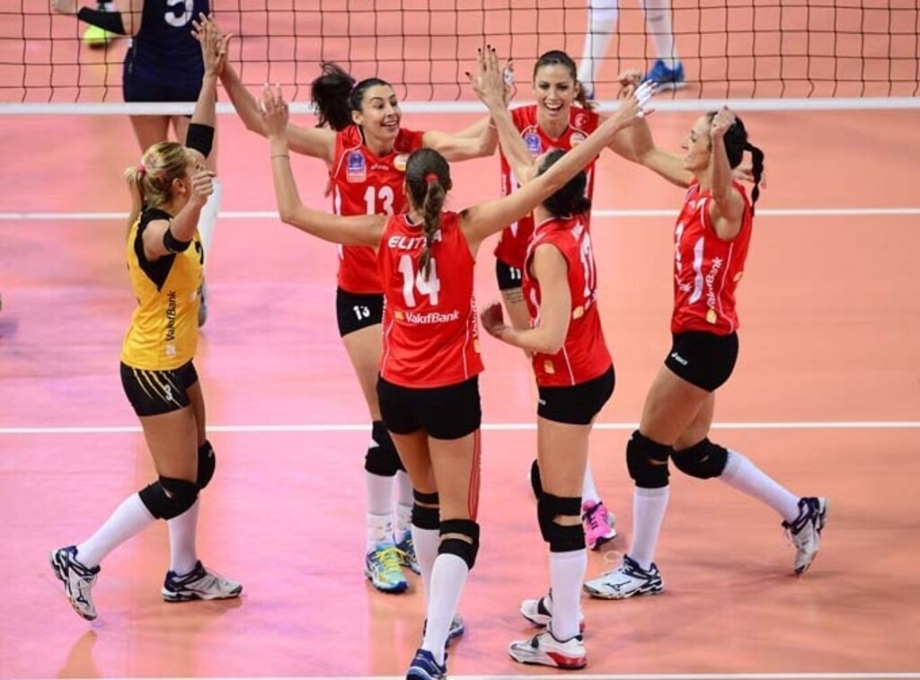 Bayanlar Spor Toto Şampiyonlar Kupası VakıfBank’ın