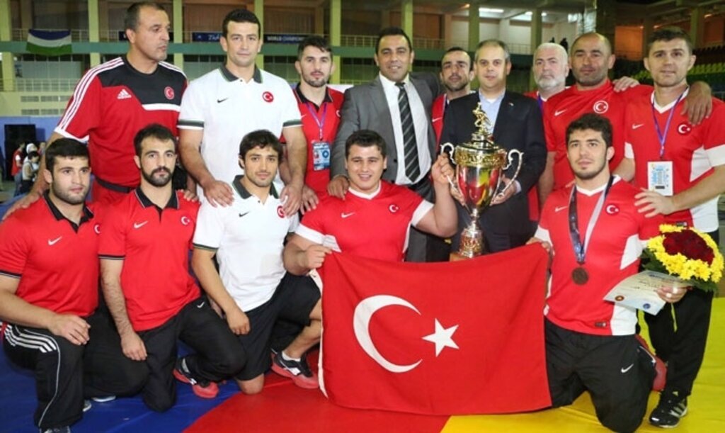 ‘Büyükler Güreş Şampiyonası’nda Dünya Üçüncüsü Olduk