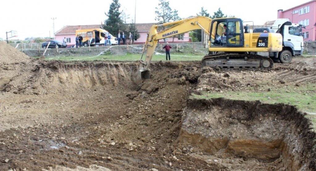 Büyüklü yeni Anadolu Lisesine kavuşuyor