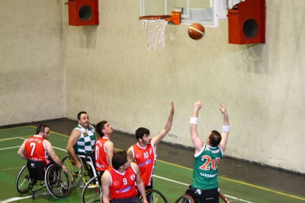 ÇABED, evinde faklı kazandı