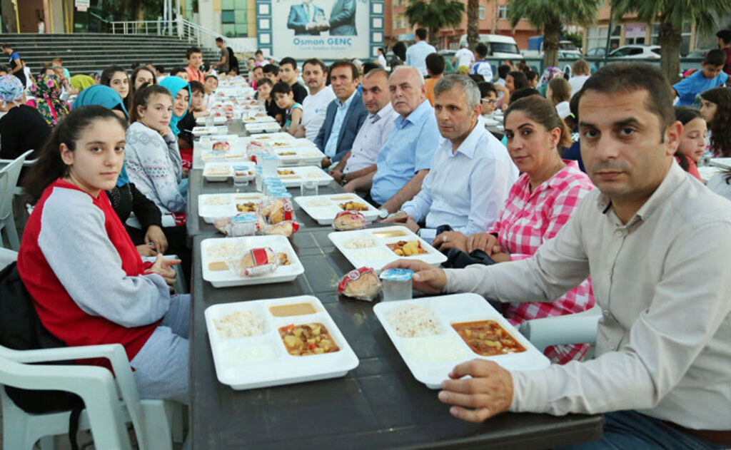 Canik Belediye Başkanı Osman Genç: Biz Büyük Bir Aileyiz
