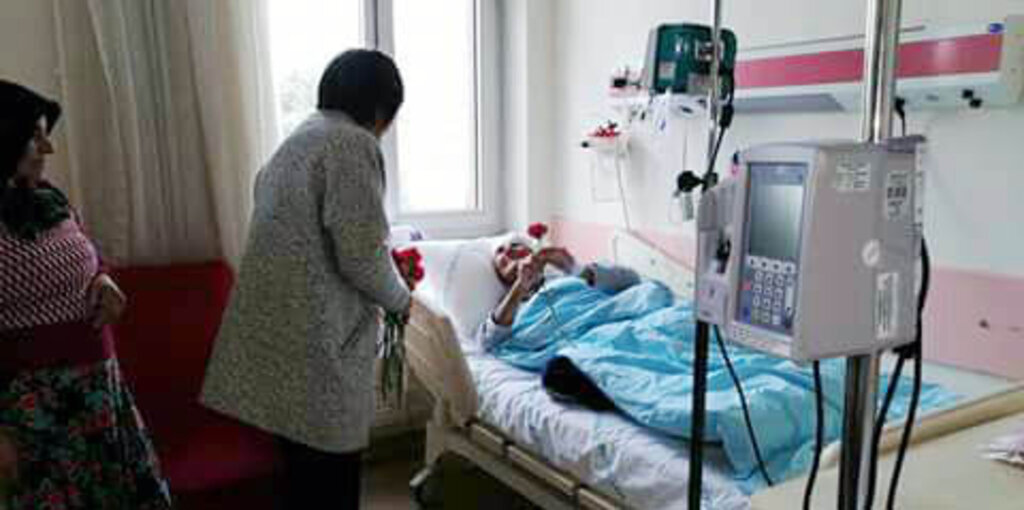 Canikli AK kadınlardan hasta ziyareti