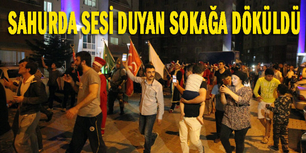 Canikliler davul yerine mehteranla sahura kalktı