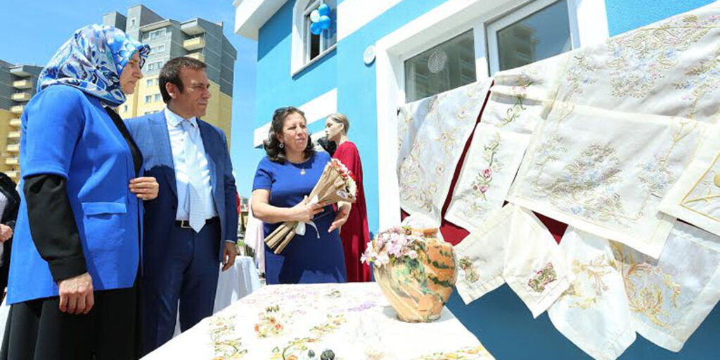 Canik'te el emekleri görücüye çıktı