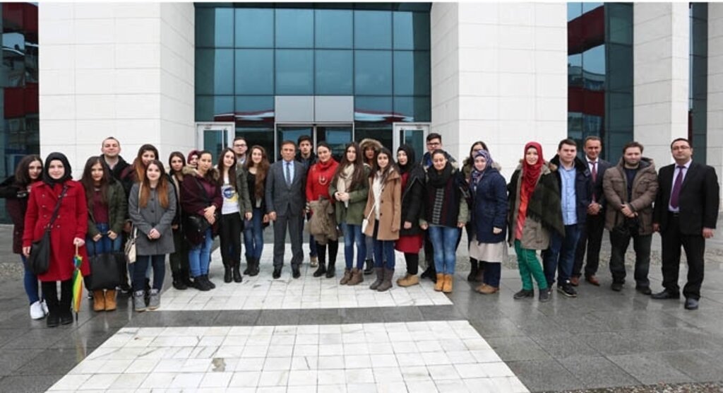 Canik'te hedef, değerlere sahip çıkan gençlik