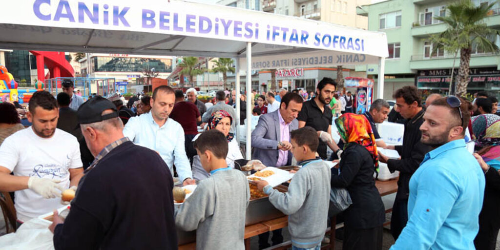 Canik'te her akşam gönüller buluşuyor