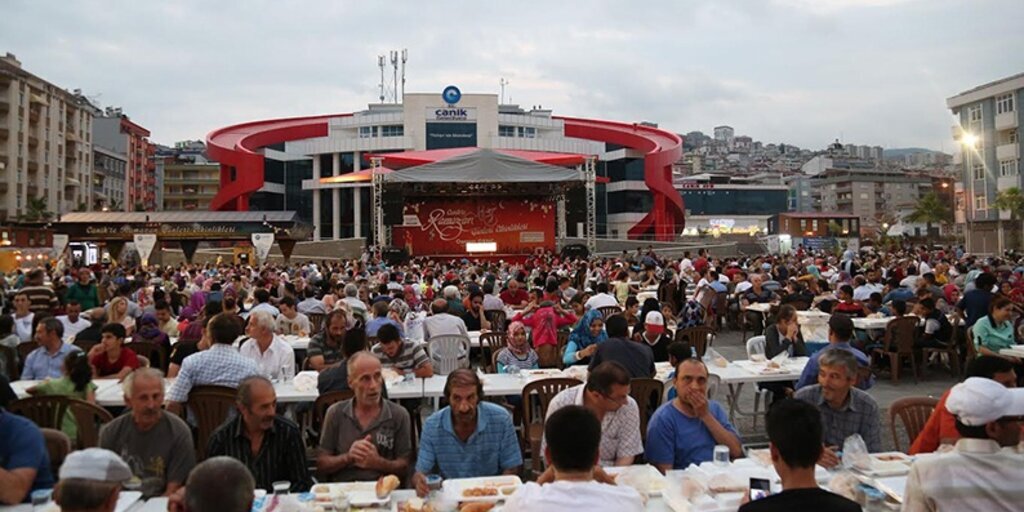 Canik'ten 60 bin kişiye iftar