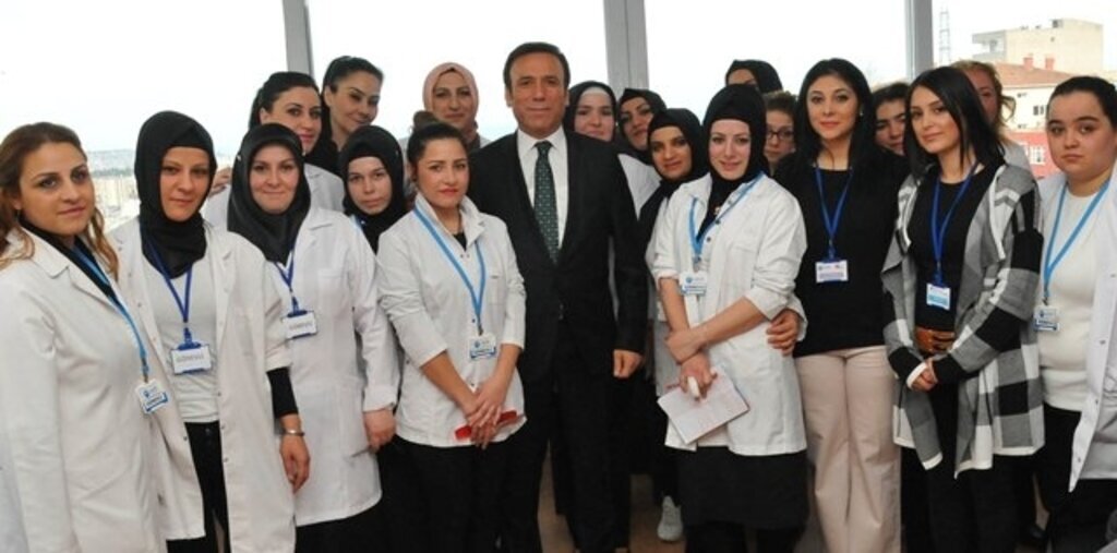 Canik'ten ücretsiz kuaförlük hizmeti