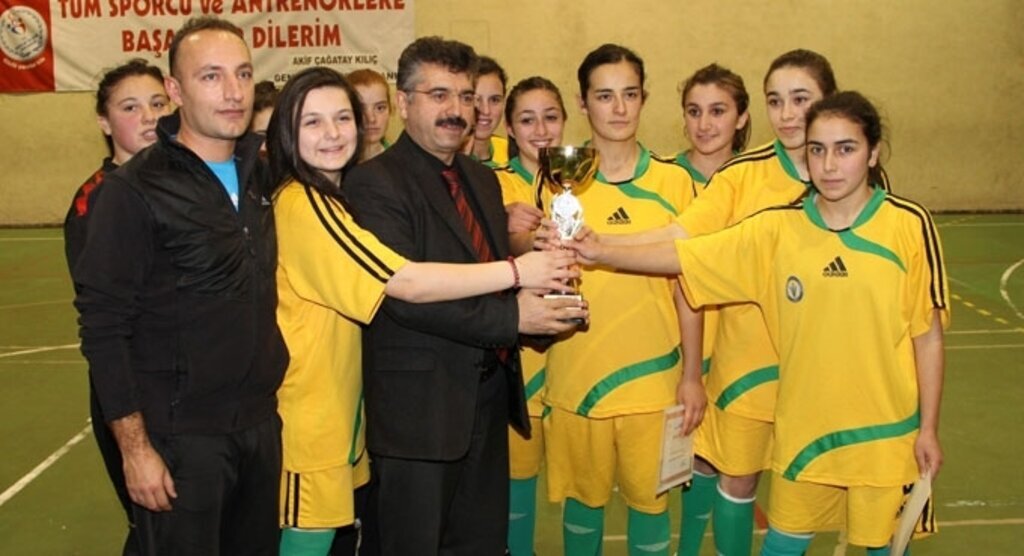 Çarşamba’da Genç Kızlar Futsal Turnuvası sona erdi