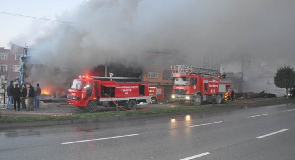 Çarşamba'daki yangın 3 saatte söndürüldü