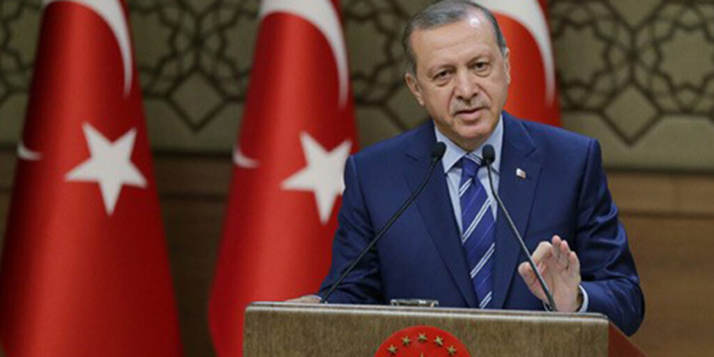 Cumhurbaşkanı Erdoğan: Demokrasi nöbetine ara veriyoruz