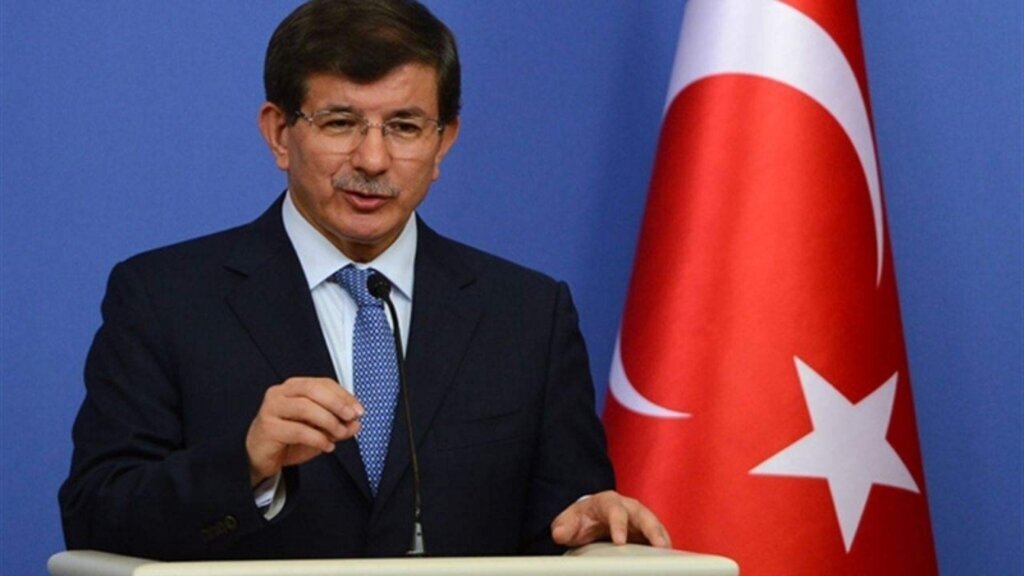 Davutoğlu Davos'ta tatil için Amasya'yı önerdi