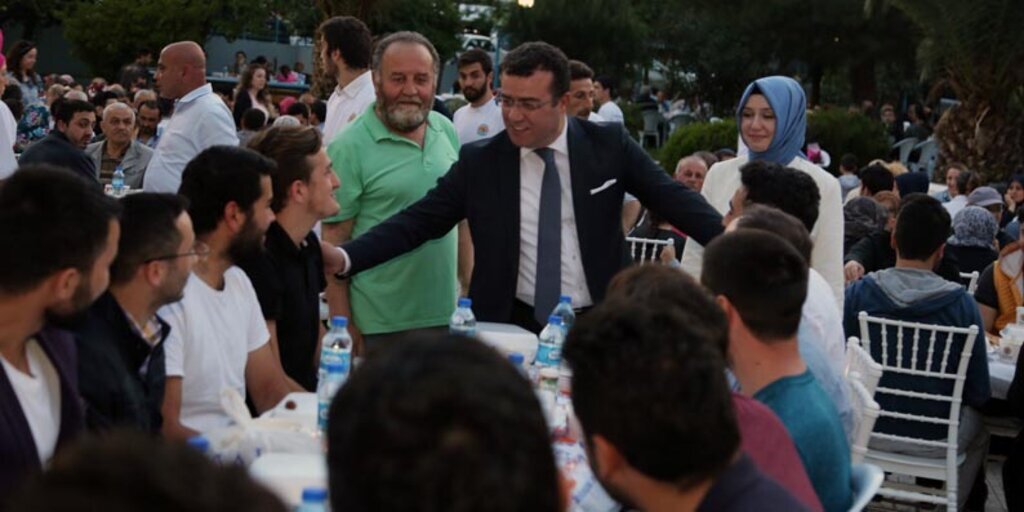 Dev iftar sofrasında bin 700 Atakumlu biraraya geldi