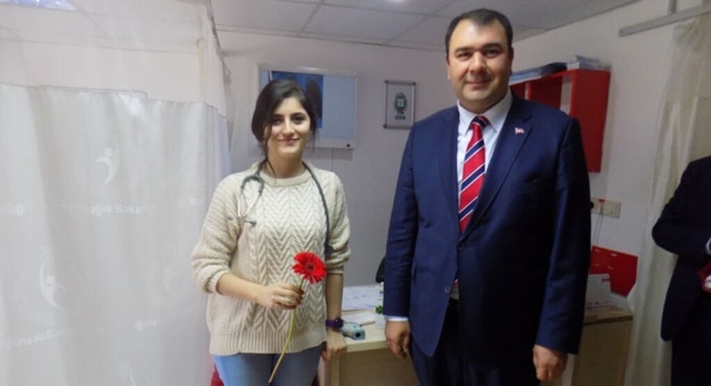 Doktor Metin Kuruoğlu meslektaşlarının gününü kutladı