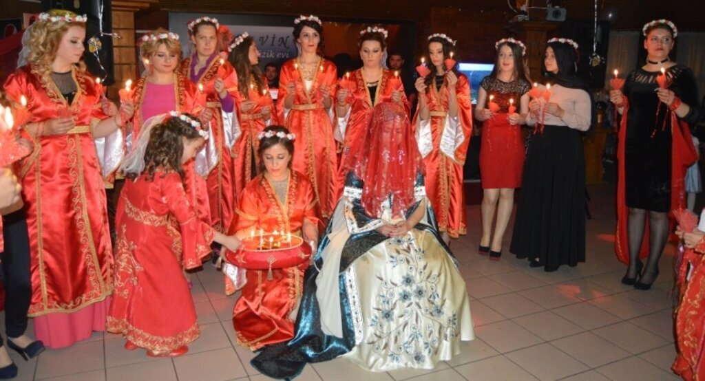 Düğünlerin adresi 'Altın Meşe Park'