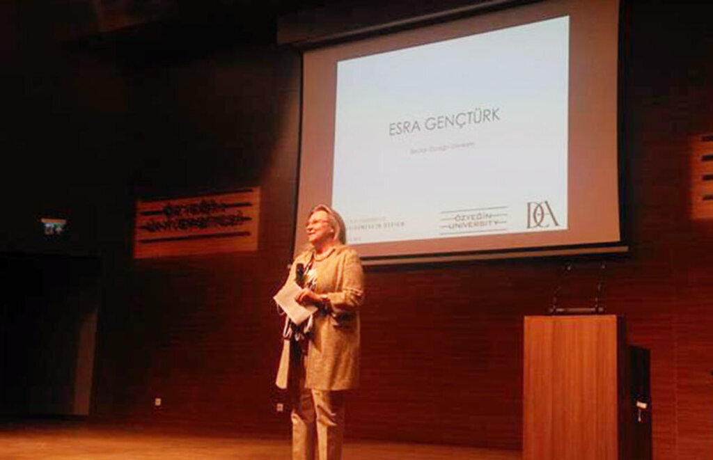 Dünyaca ünlü tasarım ustaları Özyeğin’de buluştu