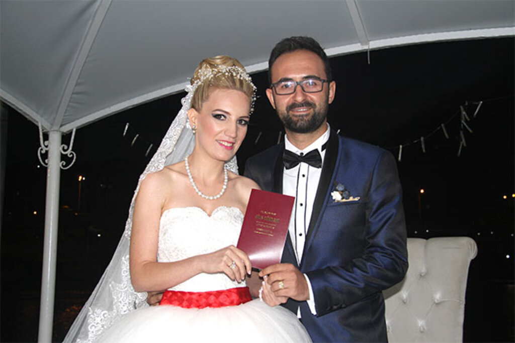 Duygu ve Selçuk dünyaevine girdi