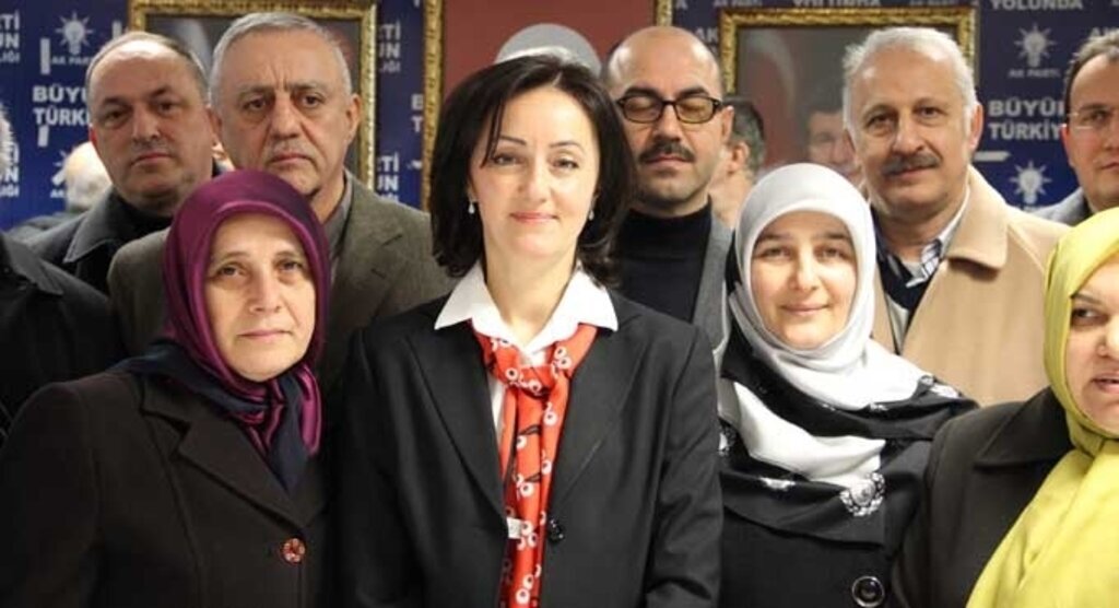 Emine Karaçuha Yılmaz aday adaylığını açıkladı