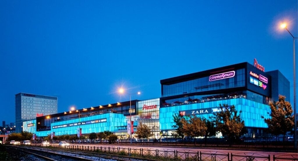 ‘En Baba Tatil’ Piazza’dan