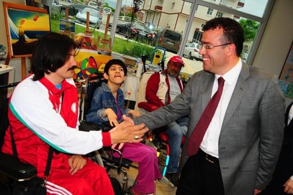 Engelli Araçları İçin Şarj İstasyonları Kuracağız